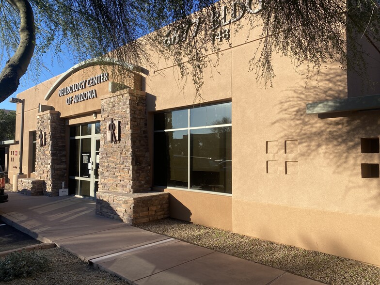 6677 W Thunderbird Rd, Glendale, AZ for lease - Building Photo - Image 1 of 13