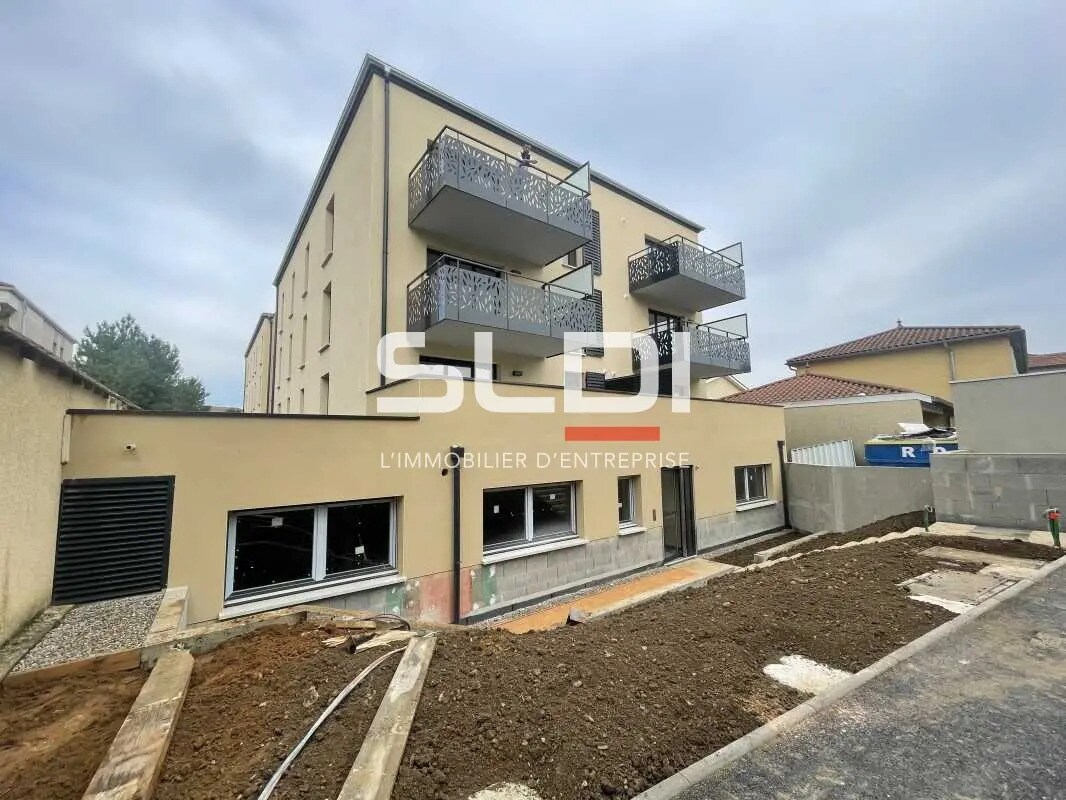 Office in Jassans-Riottier for lease Building Photo- Image 1 of 12