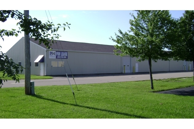 4665 Andrews St, Columbus, IN for lease - Building Photo - Image 2 of 7