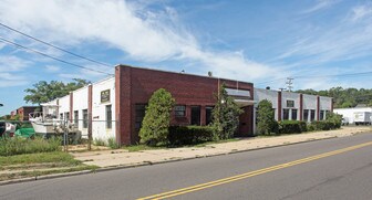 1700 Strongs Ave N, Copiague NY - Loft