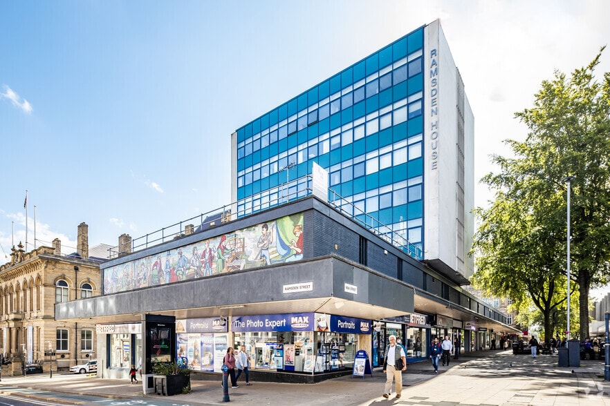 New St, Huddersfield for sale - Primary Photo - Image 1 of 1