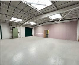 Horton Rd, Slough for lease Interior Photo- Image 1 of 3