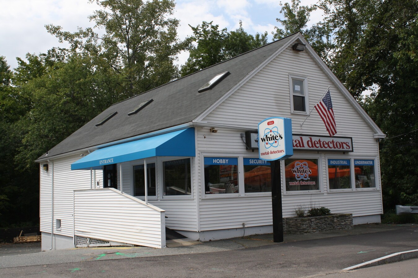 1164 Worcester Rd, Framingham, MA 01702