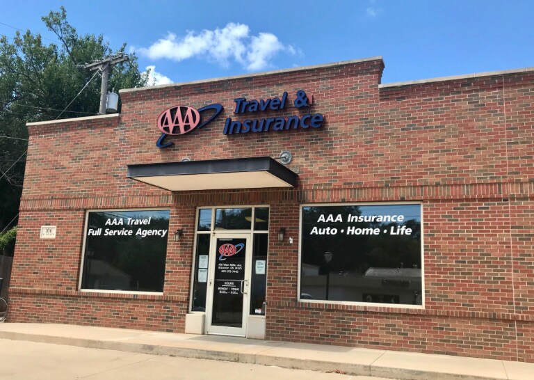 212 N Main St, Stillwater, OK for sale Primary Photo- Image 1 of 1