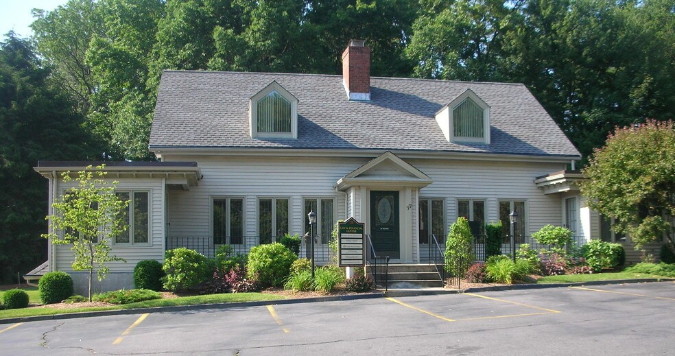 77 Main St, Medway, MA for sale - Primary Photo - Image 1 of 1