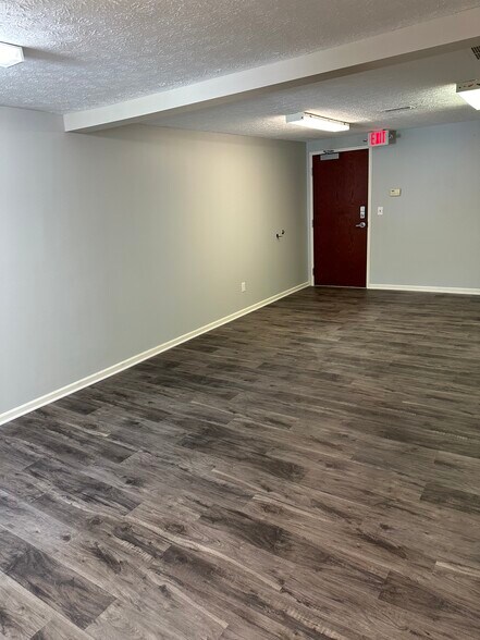 3310 Kent Rd, Stow, OH for lease - Building Photo - Image 3 of 8
