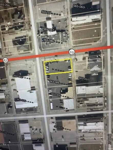 311 W College Ave, Mount Vernon, IN for sale - Building Photo - Image 3 of 9