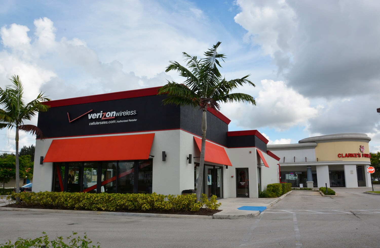 39013985 Jog Rd, Greenacres, FL 33467 Greenacres Plaza