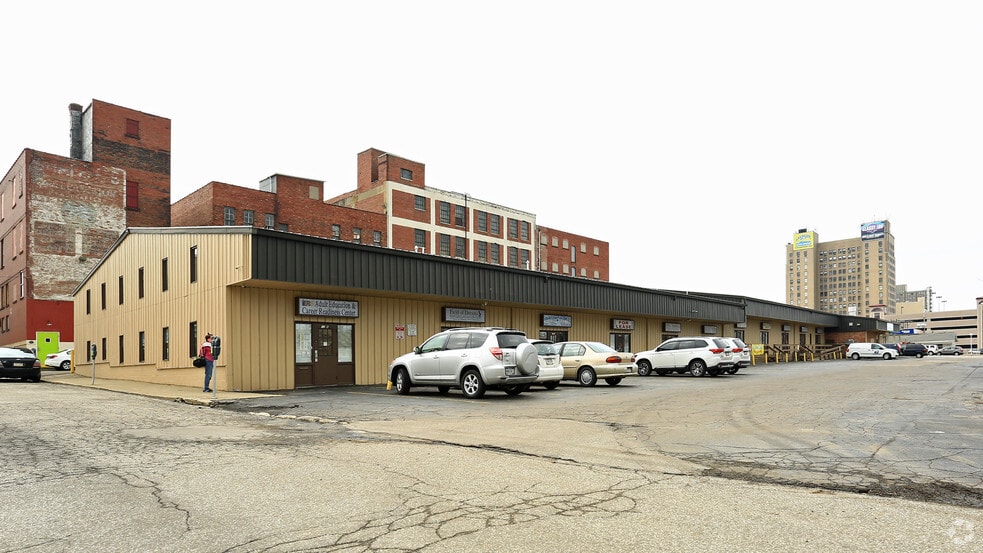 25 E 12th St, Erie, PA for lease - Building Photo - Image 3 of 30