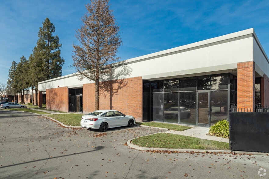 251 Opportunity St, Sacramento, CA for lease - Building Photo - Image 3 of 5