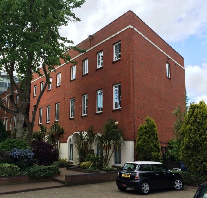 1 Spring Villa Rd, Edgware, MDS HA8 7EB