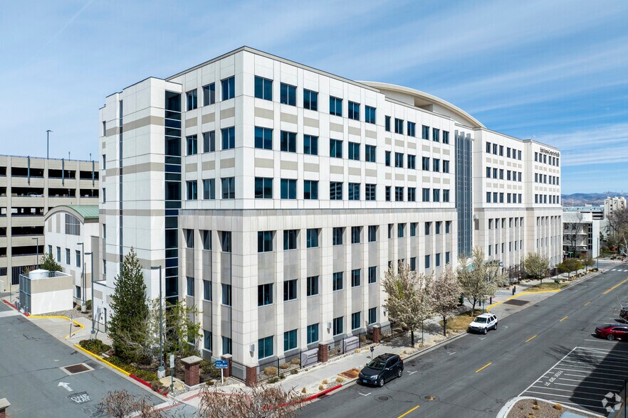 645 N Arlington Ave, Reno, NV for lease - Building Photo - Image 2 of 5
