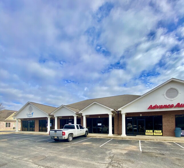 2706 W Oxford Loop, Oxford, MS for lease - Building Photo - Image 1 of 2