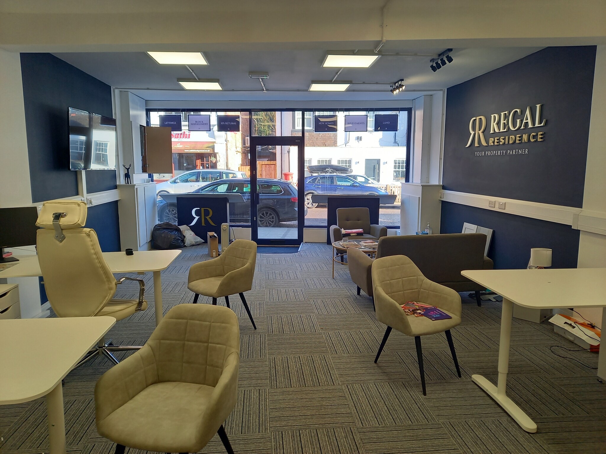 12 Lower Rd, Chorleywood for sale Interior Photo- Image 1 of 1