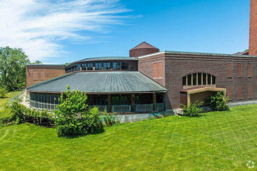 6711 NE Birmingham Rd, Kansas City, MO for sale - Primary Photo - Image 1 of 15