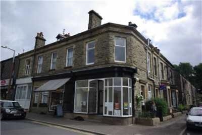 15 Burnley Rd E, Rossendale for sale Primary Photo- Image 1 of 1