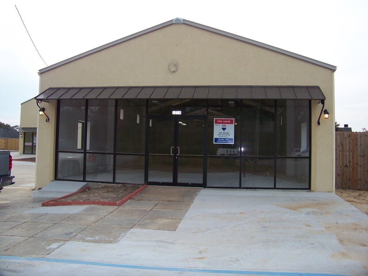 1210 O'neal Ln, Baton Rouge, LA 70816