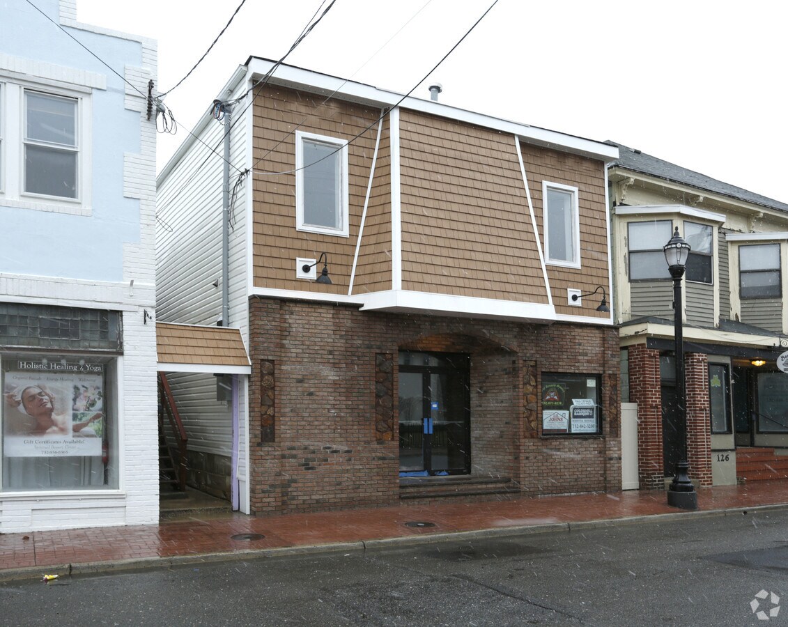 128 Bay Ave, Highlands, NJ 07732