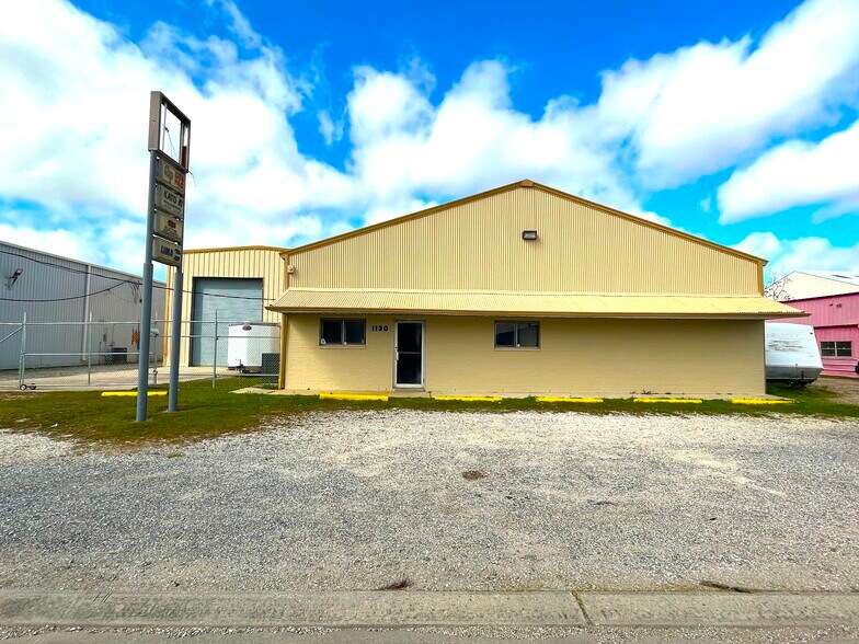 1130 Destrehan Ave, Harvey, LA for sale - Building Photo - Image 1 of 5