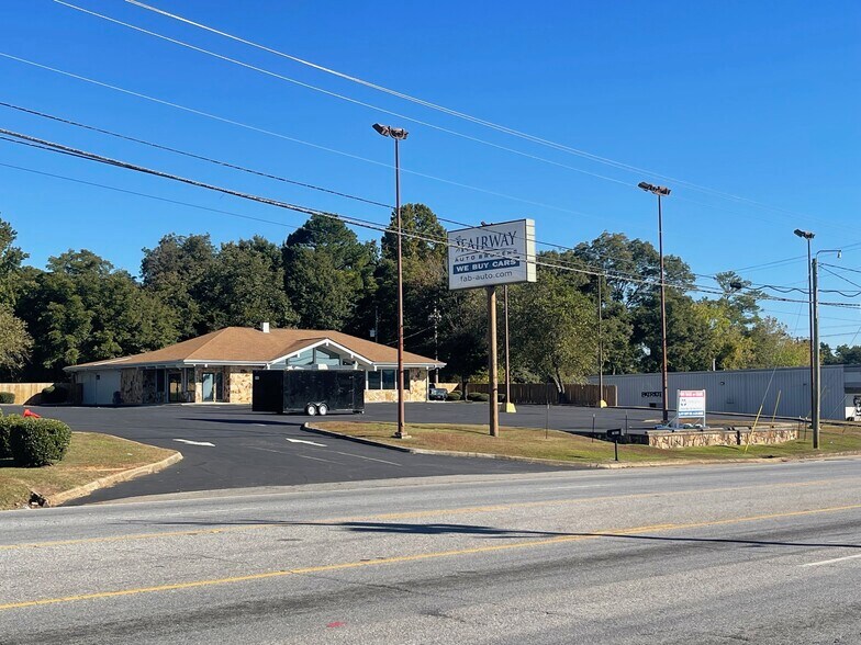 3600 Pepperell Pky, Opelika, AL for sale - Building Photo - Image 1 of 12