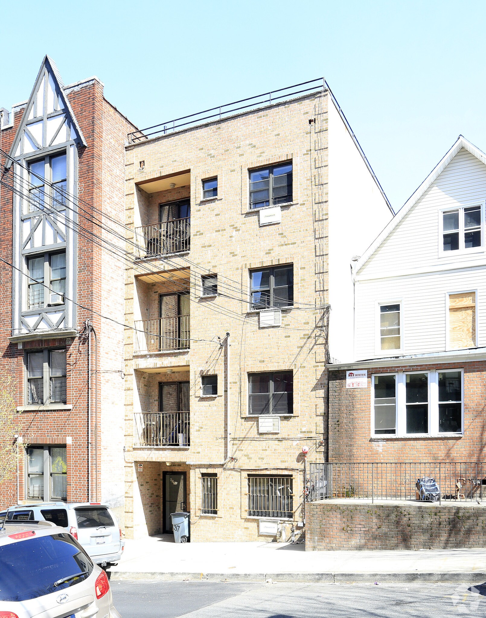 637 E 224th St, Bronx, NY for sale Primary Photo- Image 1 of 1