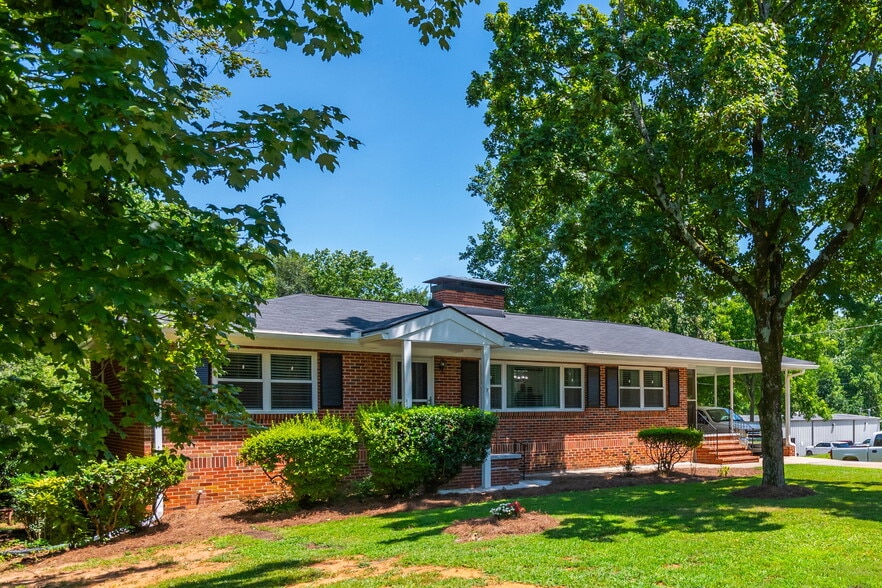 4270 S Main St, Acworth, GA for sale - Building Photo - Image 2 of 48