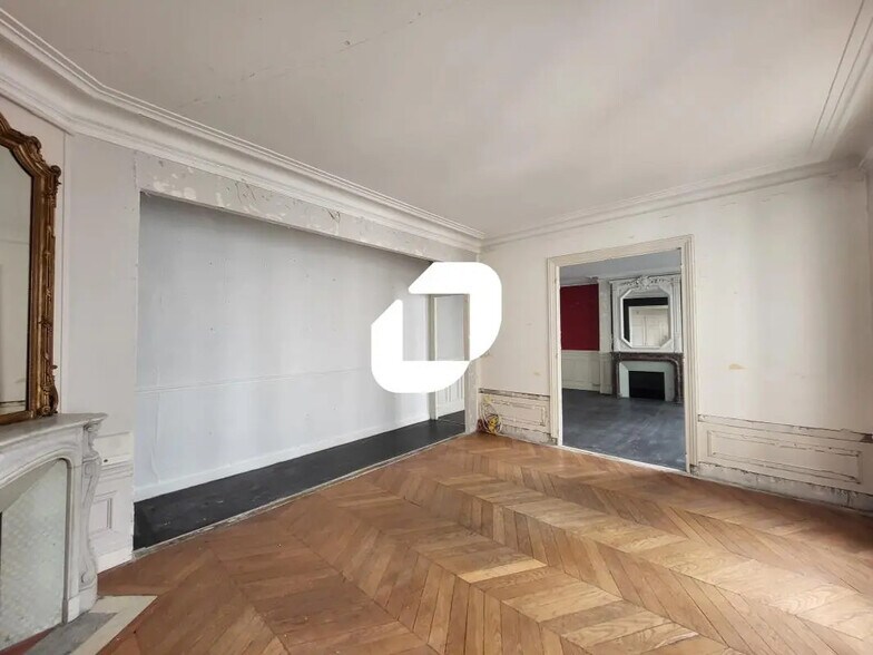 Office in Paris for lease - Building Photo - Image 2 of 7