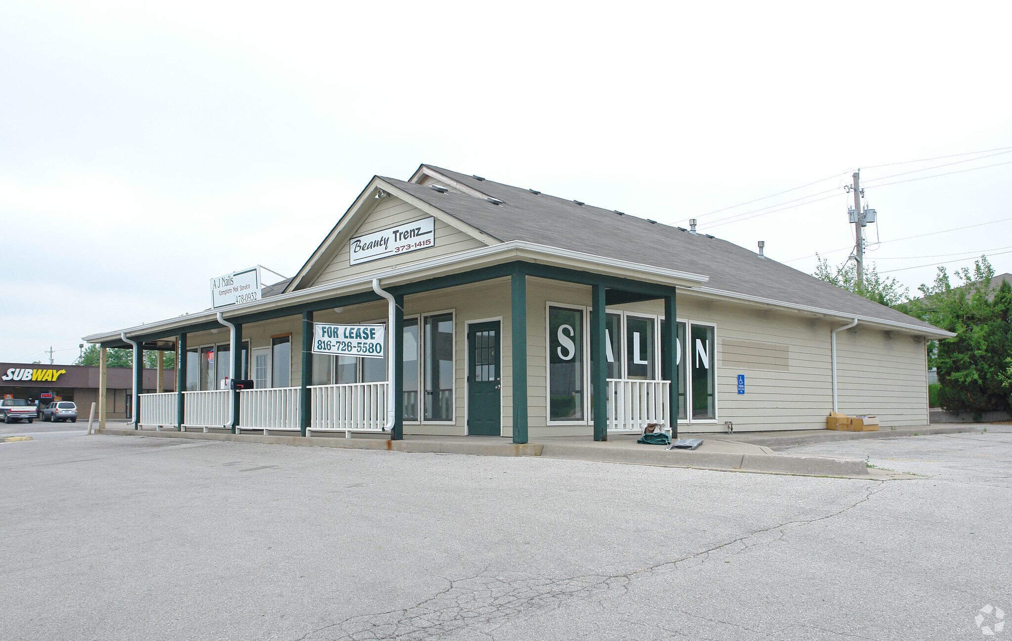 2620 N Hub Dr, Independence, MO for sale Primary Photo- Image 1 of 1