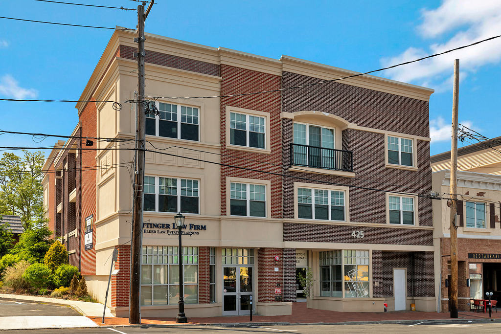 425 New York Ave, Huntington, NY 11743