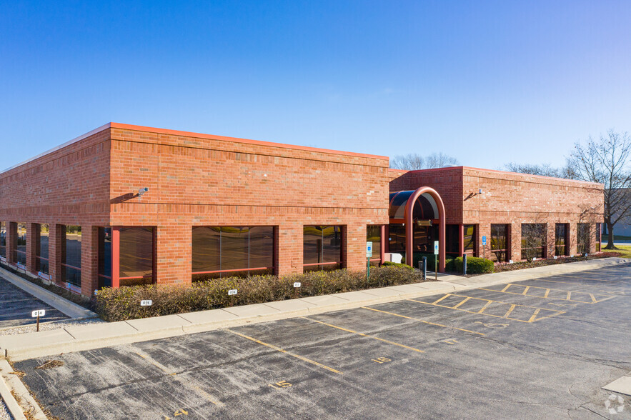 1240-1260 Barclay Blvd, Buffalo Grove, IL for lease - Building Photo - Image 1 of 4