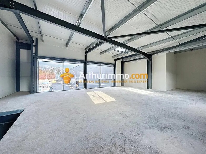 4 Impasse Marie-Louise Lantelme, Bourgoin-Jallieu for lease - Interior Photo - Image 3 of 5