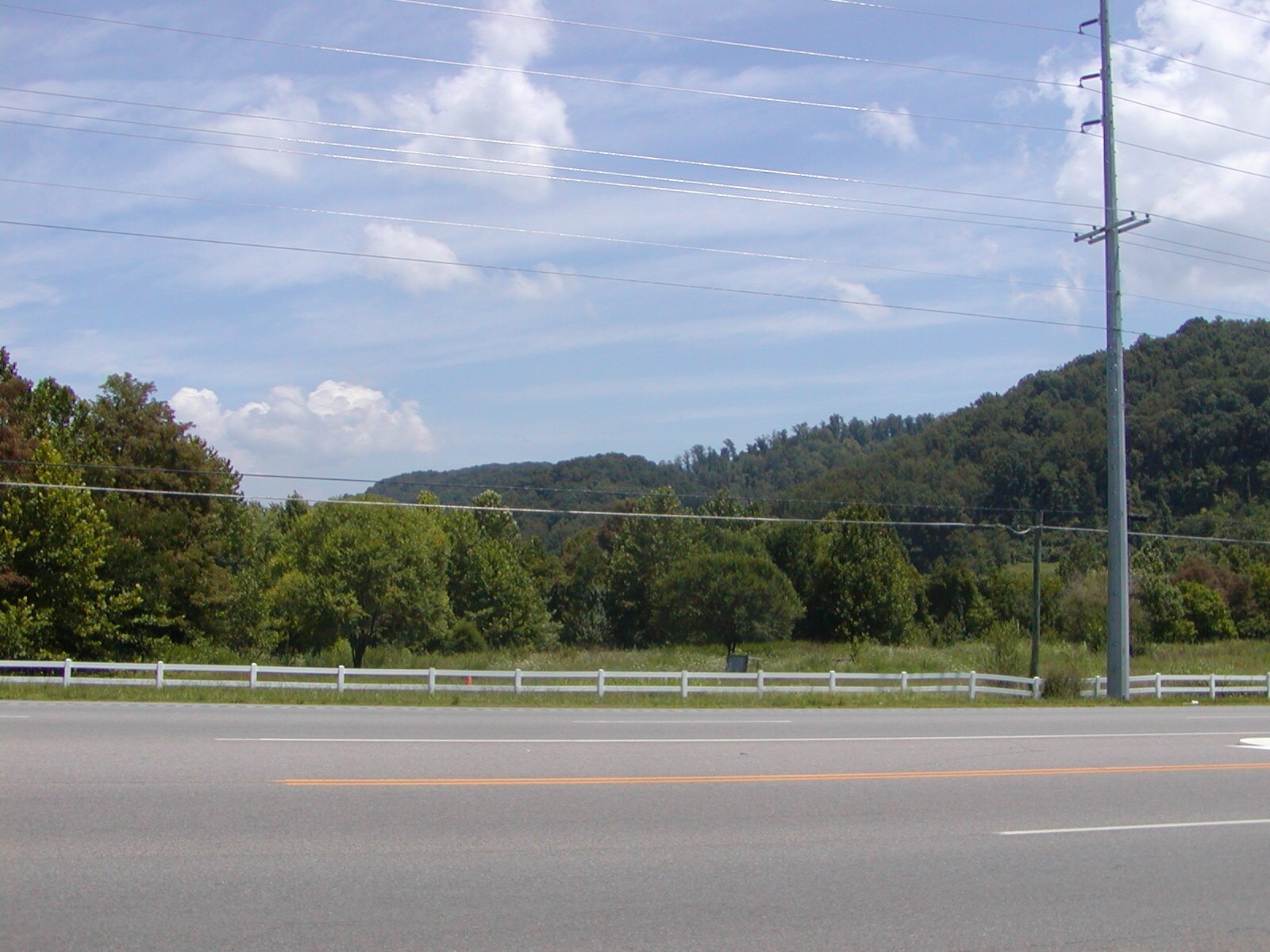Hwy 19-E, Elizabethton, TN for sale Primary Photo- Image 1 of 1