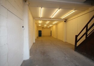 31 The Leys, Evesham for lease Interior Photo- Image 2 of 3