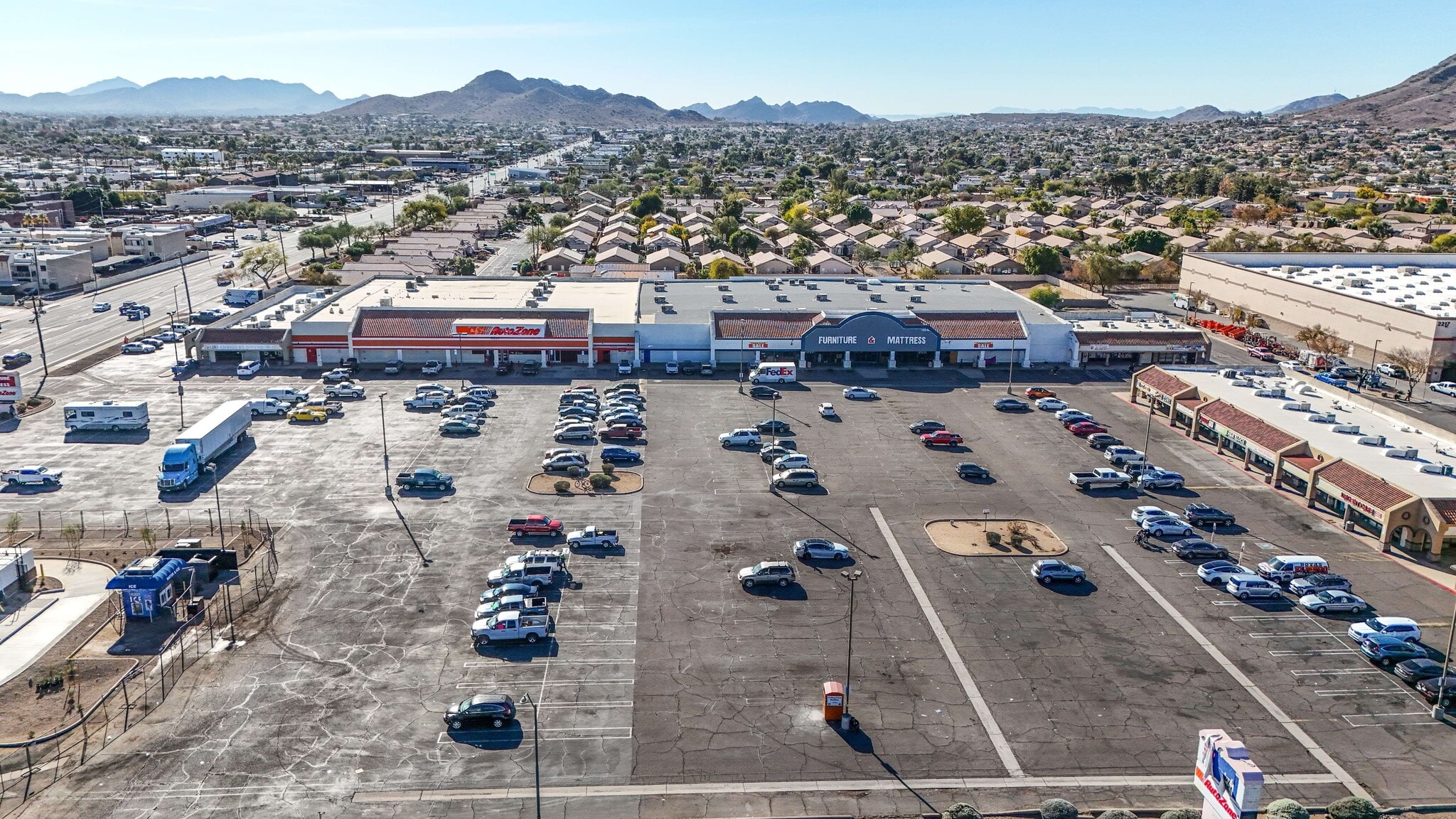16820 N Cave Creek Rd, Phoenix, AZ for lease Building Photo- Image 1 of 4