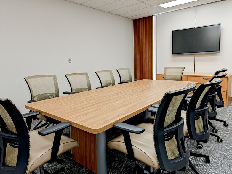 7300 Warden Ave, Markham, ON for lease - Interior Photo - Image 2 of 15