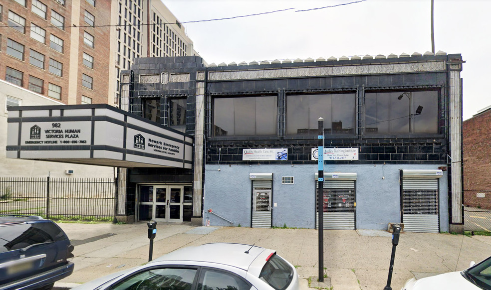 982 Broad St, Newark, NJ for sale - Building Photo - Image 1 of 1