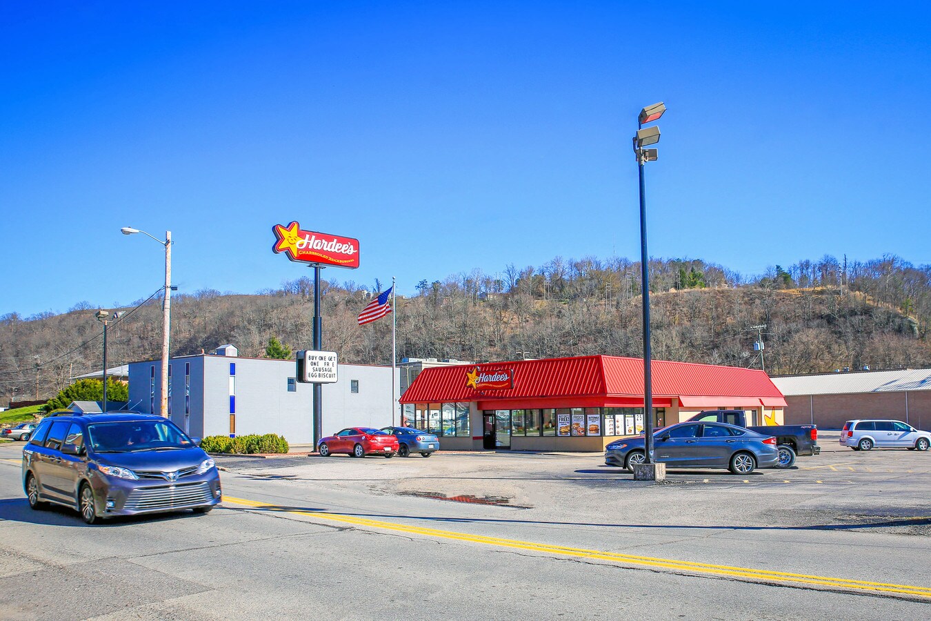 1506 Bigley Ave, Charleston, WV 25302