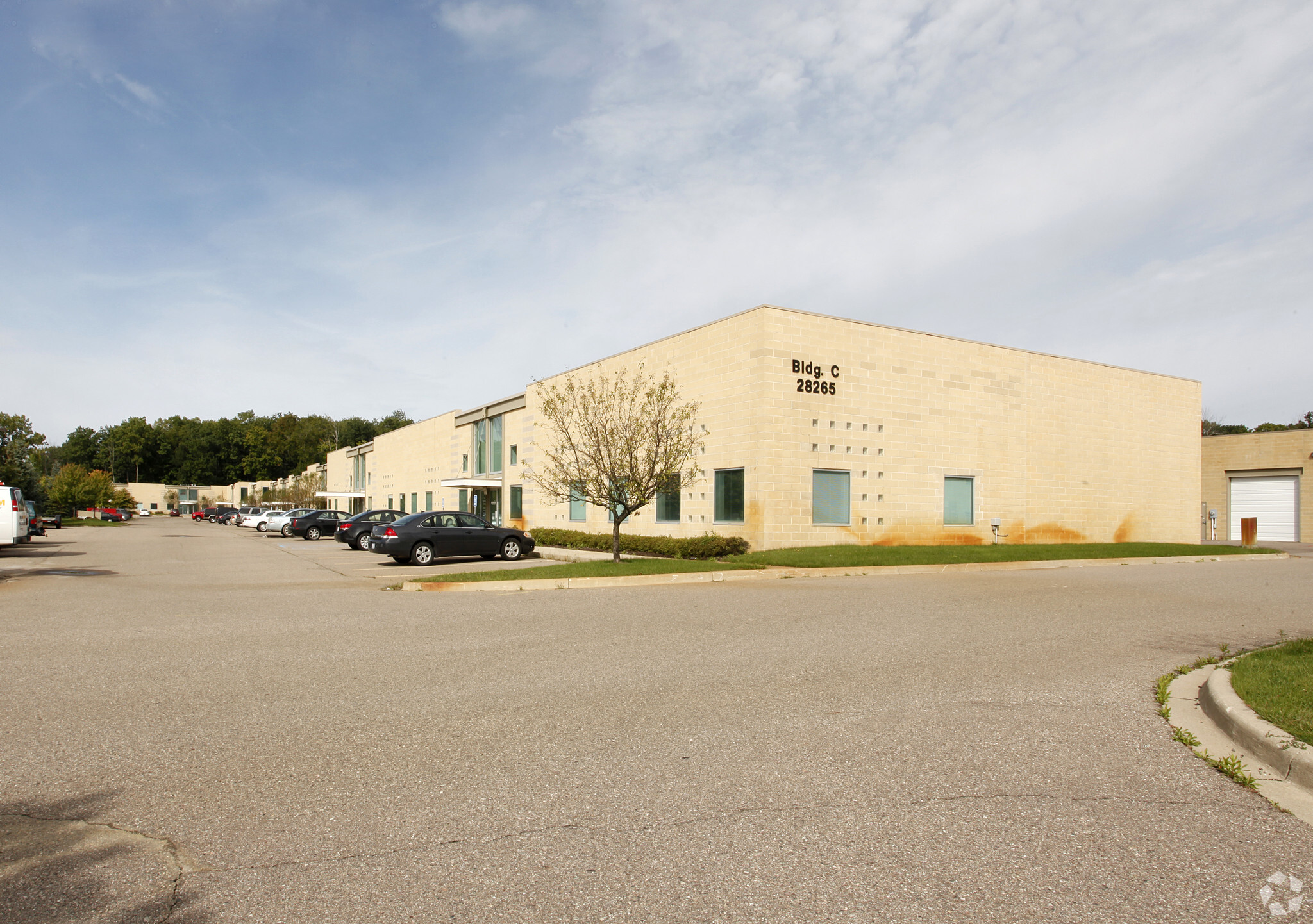 28265 Beck Rd, Wixom, MI for sale Primary Photo- Image 1 of 1