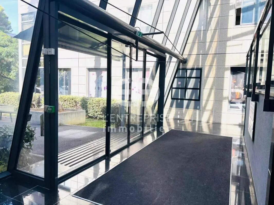 Office in Villeneuve-Loubet for lease Lobby- Image 1 of 11
