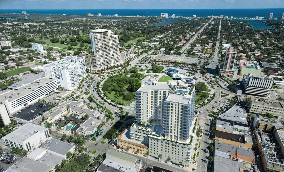 1810-1818 S Young Cir, Hollywood, FL for sale - Building Photo - Image 3 of 27