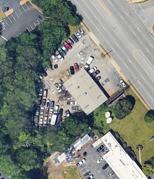904-940 Wade Hampton Blvd, Greenville, SC for sale - Building Photo - Image 3 of 3