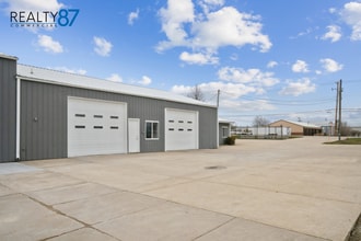 1620 W Post Rd SW, Cedar Rapids, IA for sale Building Photo- Image 2 of 19