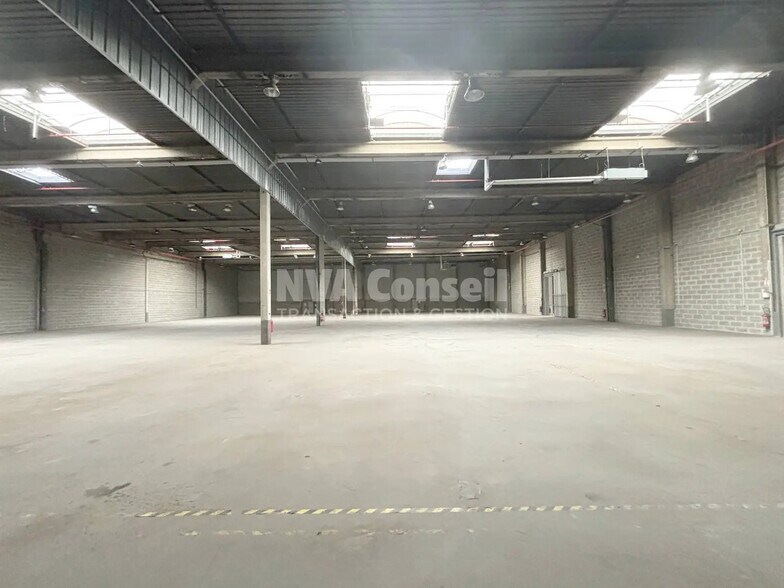 Industrial in Herblay-sur-Seine for lease - Building Photo - Image 1 of 16