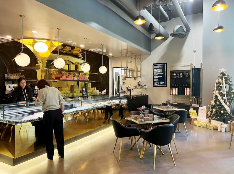 75 W Walnut St, Pasadena, CA for lease - Interior Photo - Image 2 of 40