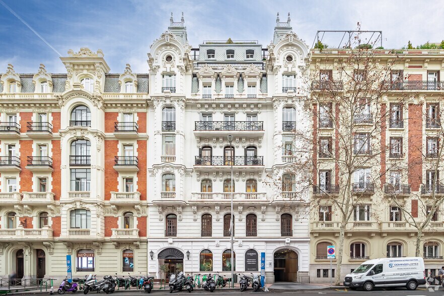 Office in Madrid, Madrid for lease - Primary Photo - Image 1 of 2