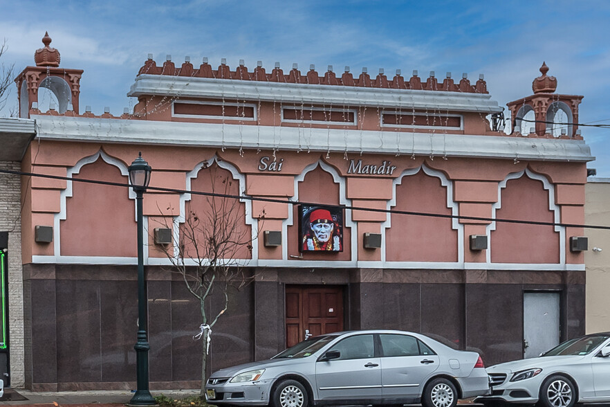 1889 Grand Ave, North Baldwin, NY for sale - Primary Photo - Image 1 of 1