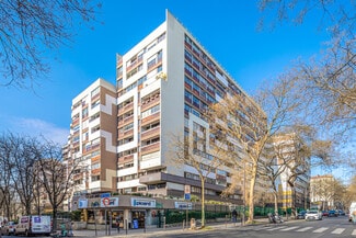 More details for 27-31 Rue De Fontarabie, Paris - Multifamily for Sale