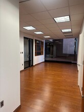 1000-1010 Wisconsin Ave NW, Washington, DC for lease Interior Photo- Image 2 of 9