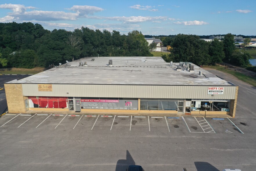 3700-3706 N Pace Blvd, Pensacola, FL for sale - Building Photo - Image 2 of 10