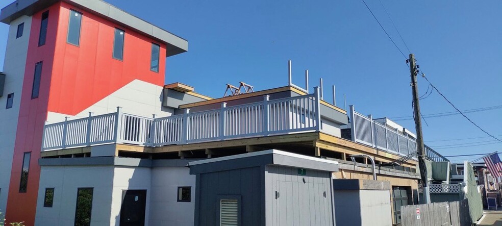 177 Ocean Walk, Cherry Grove, NY for lease - Building Photo - Image 1 of 6